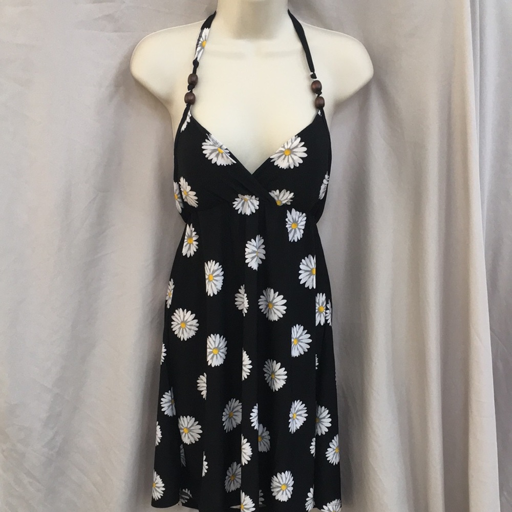5th Love-Very cute halter top dress!